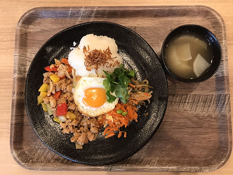 食堂 ワサンボン