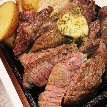 肉炉端酒場うちや