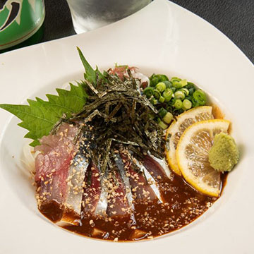 肉炉端酒場うちや