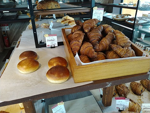 BAKERY Coneru 月寒店