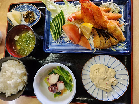 味処 ぼたん