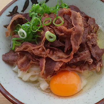 岸井うどん 天空のブルートレイン店
