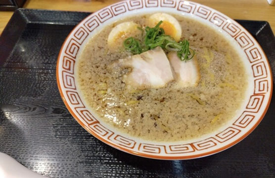 ながまる食堂