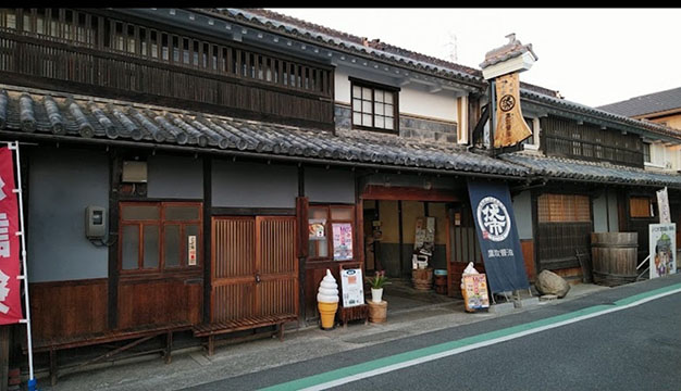 鷹取醤油 醤房 燕来庵
