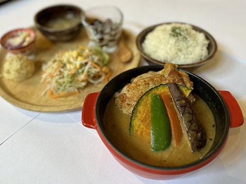 ほんごうの木珈琲ピエロ