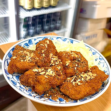 大衆酒場ばくだんいわ