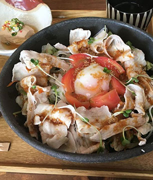 定食専門店 食べごろ