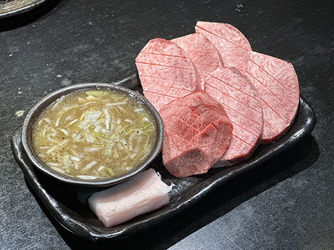 焼肉 主水
