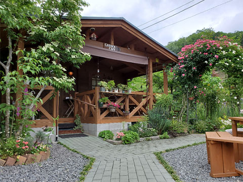 GARDEN CAFE  io (イオ)