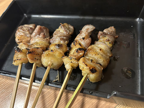 秋吉松山三番町店