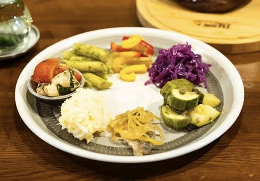 ちいさい呑み屋 はちぶんめ