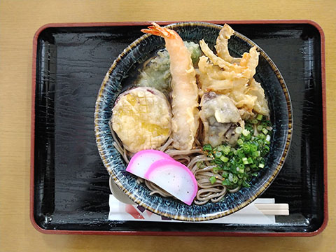 コ-ヒ-と麺の店ふぁ~すと