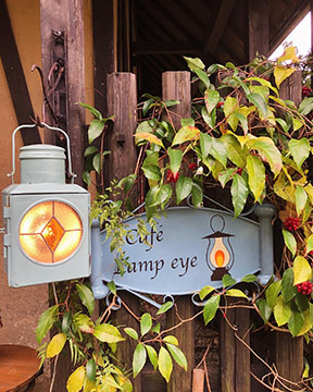 Cafe Lamp eye