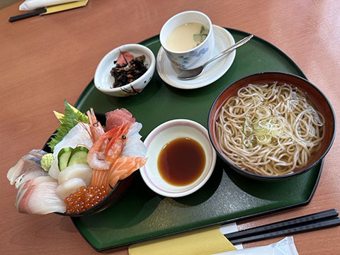活魚・寿司・和食処 やま文