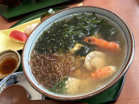 活魚・寿司・和食処 やま文