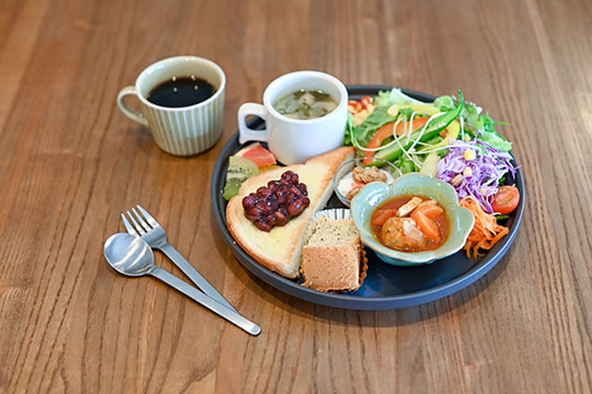 呉Cafe