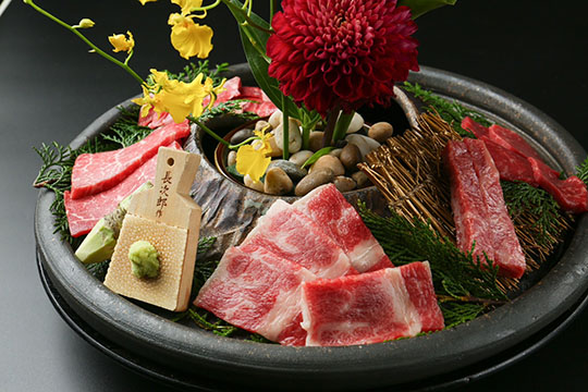 個室和牛焼肉 吟 難波店