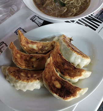 いばらき餃子Q屋(セルフ酒場Qワトロ)