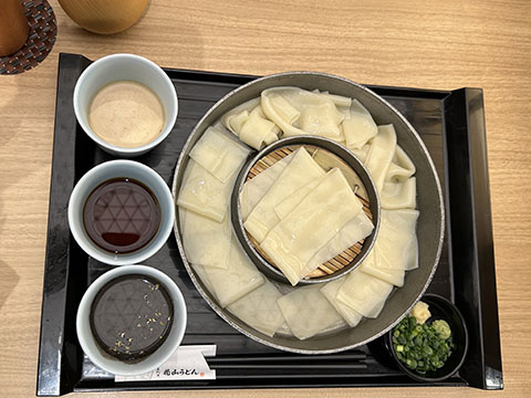 五代目花山うどん日本橋店