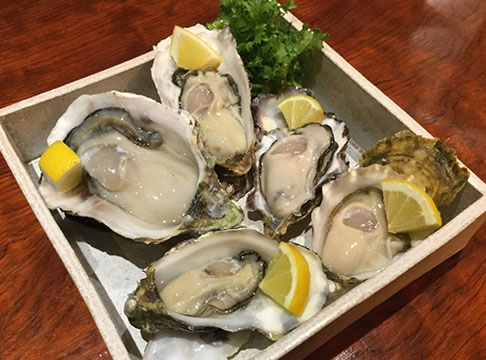 洋酒洋食の店 琥珀