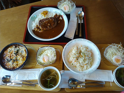 喫茶 ウッディナナ