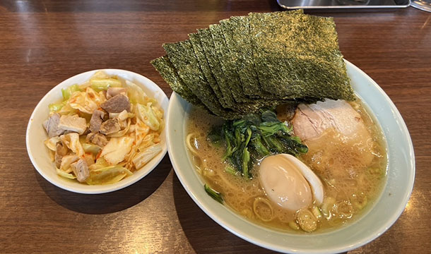 ラーメン金八家