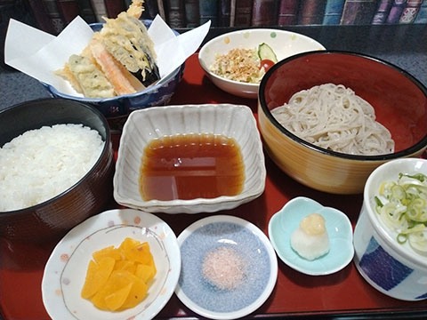 蕎麦処 瑠瞳