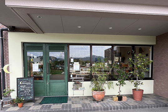 Clairmoment クレアモモン