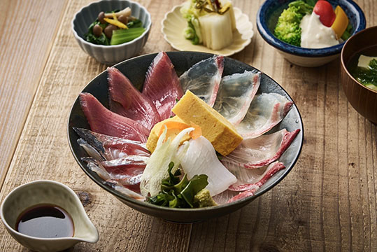 海の見えるごはん屋