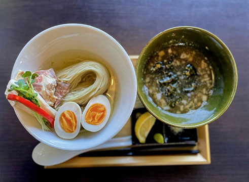 トモシビ