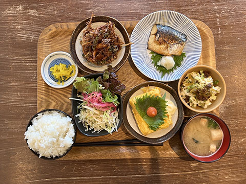 こめこめ食堂