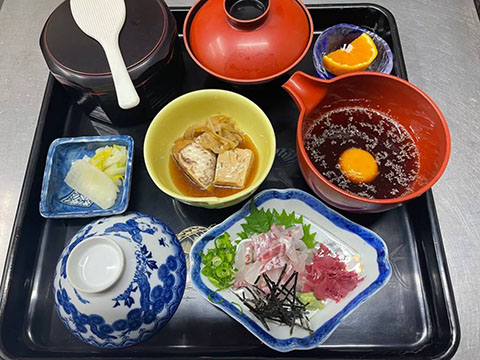 食処 富屋