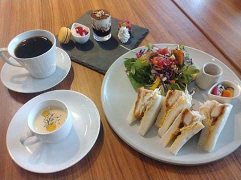 フレスコサンドカフェ西条店