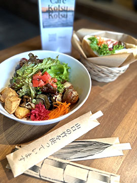 Cafe  kotsu  kotsu