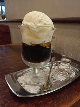 カフェテリア ボンド