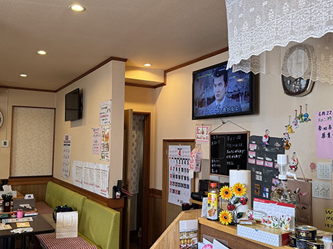 カラオケ喫茶・居酒屋　春