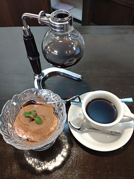 土手の珈琲屋 万茶ン