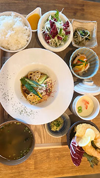 食堂　鉄板小皿　縁