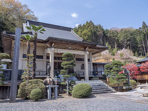 龍谷院