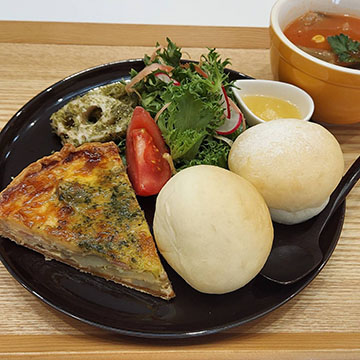 カフェブレッザ
