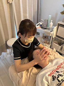 Natural face salon lino