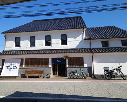 土蔵Cafeタイガーカブ