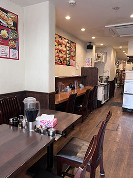 横浜ラーメン　六壱家