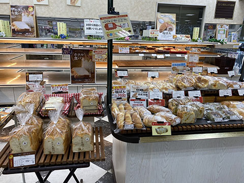 フレッシュベーカリー高岡