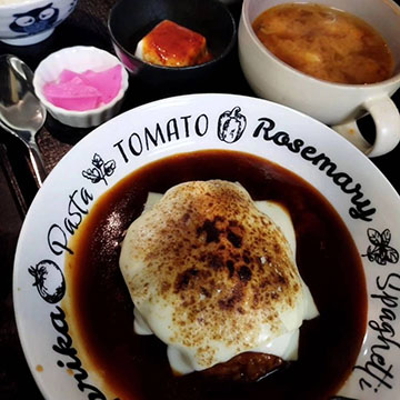 煮込みハンバーグ専門店智