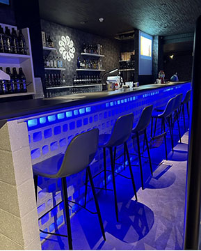 AMUSEMENT BAR nine