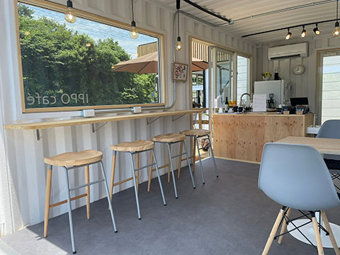 IPPO cafe &  ANTENNA SHOP