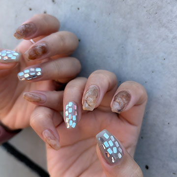 Ranunculus nail