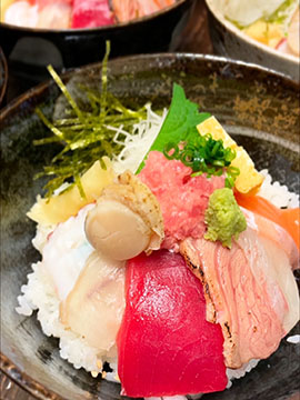 食堂はとや