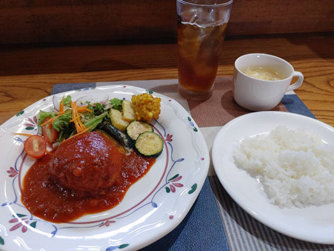 お食事処つな